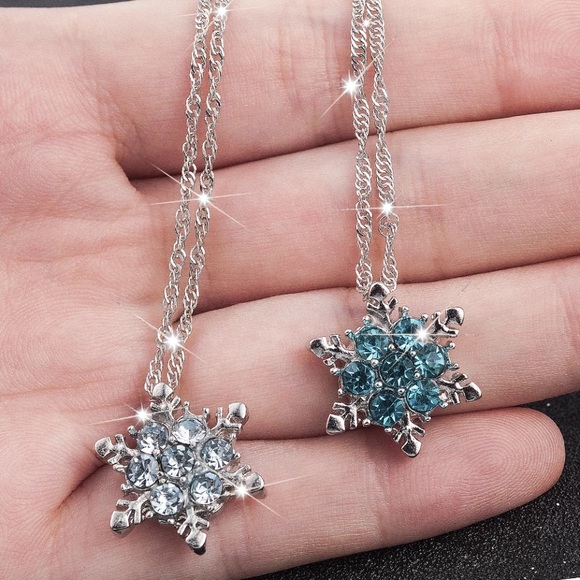 SALE NEW snowflake necklace - Picture 1 of 4